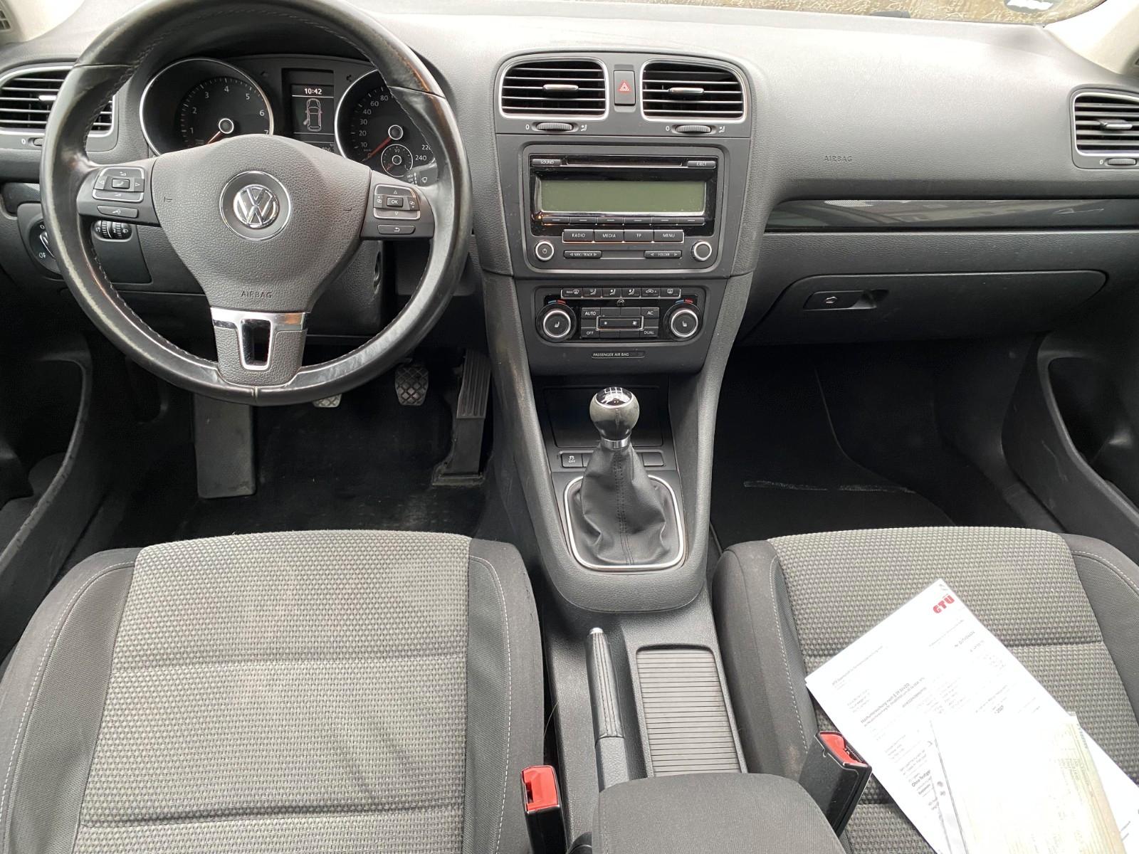Volkswagen Golf 2011 — photo 8