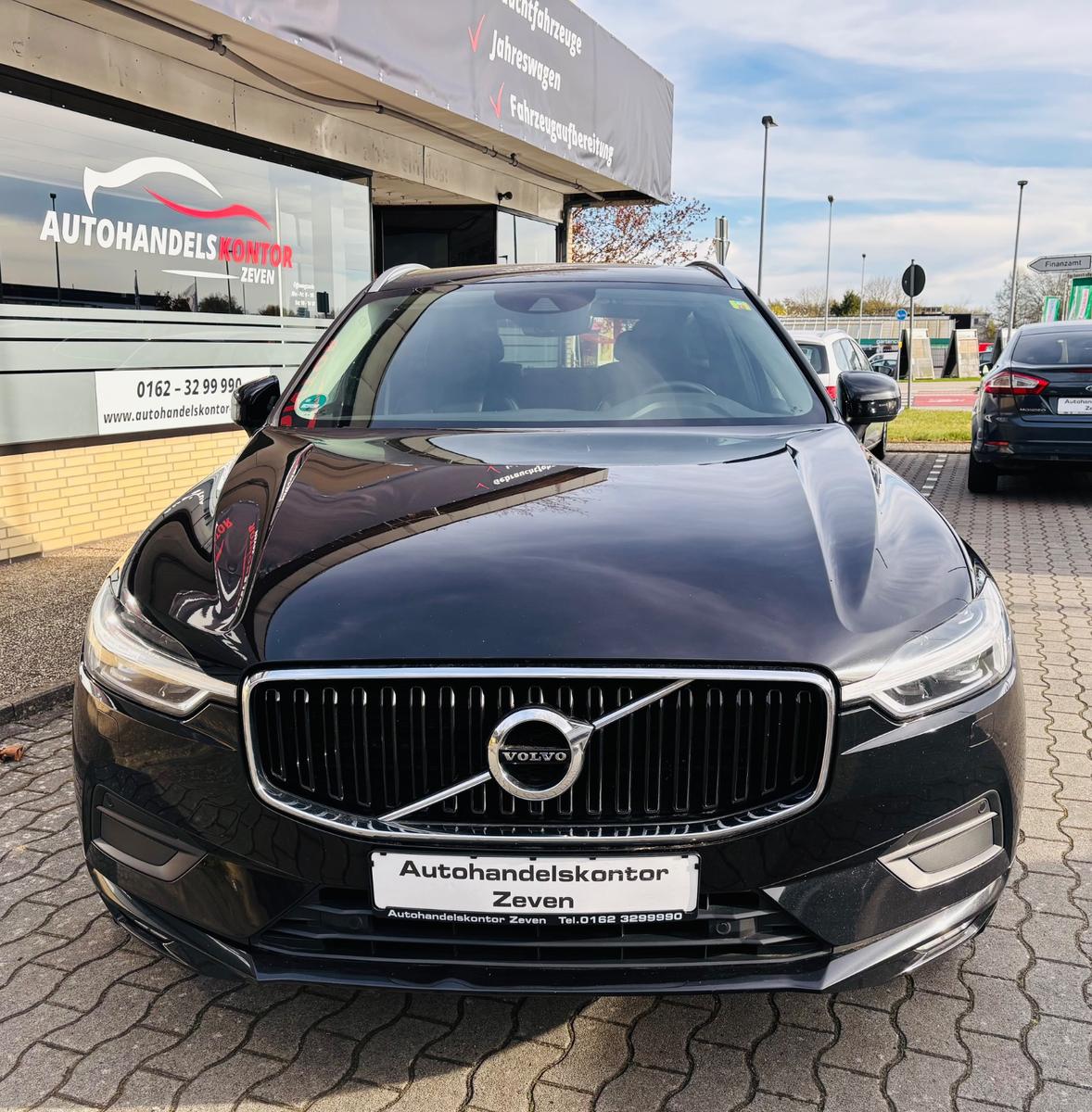 Volvo XC 60  Momentum Pro AWD/Auto/LED/SHZ/AHK