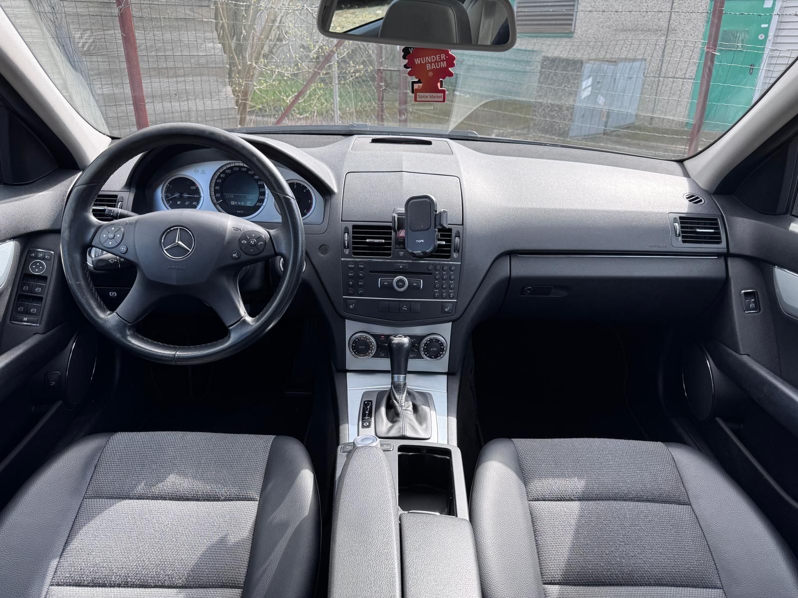 Fahrzeugabbildung Mercedes-Benz C 220 d AUTOMATIK/PANORAMA/PDC/AHK/SITZHZG/