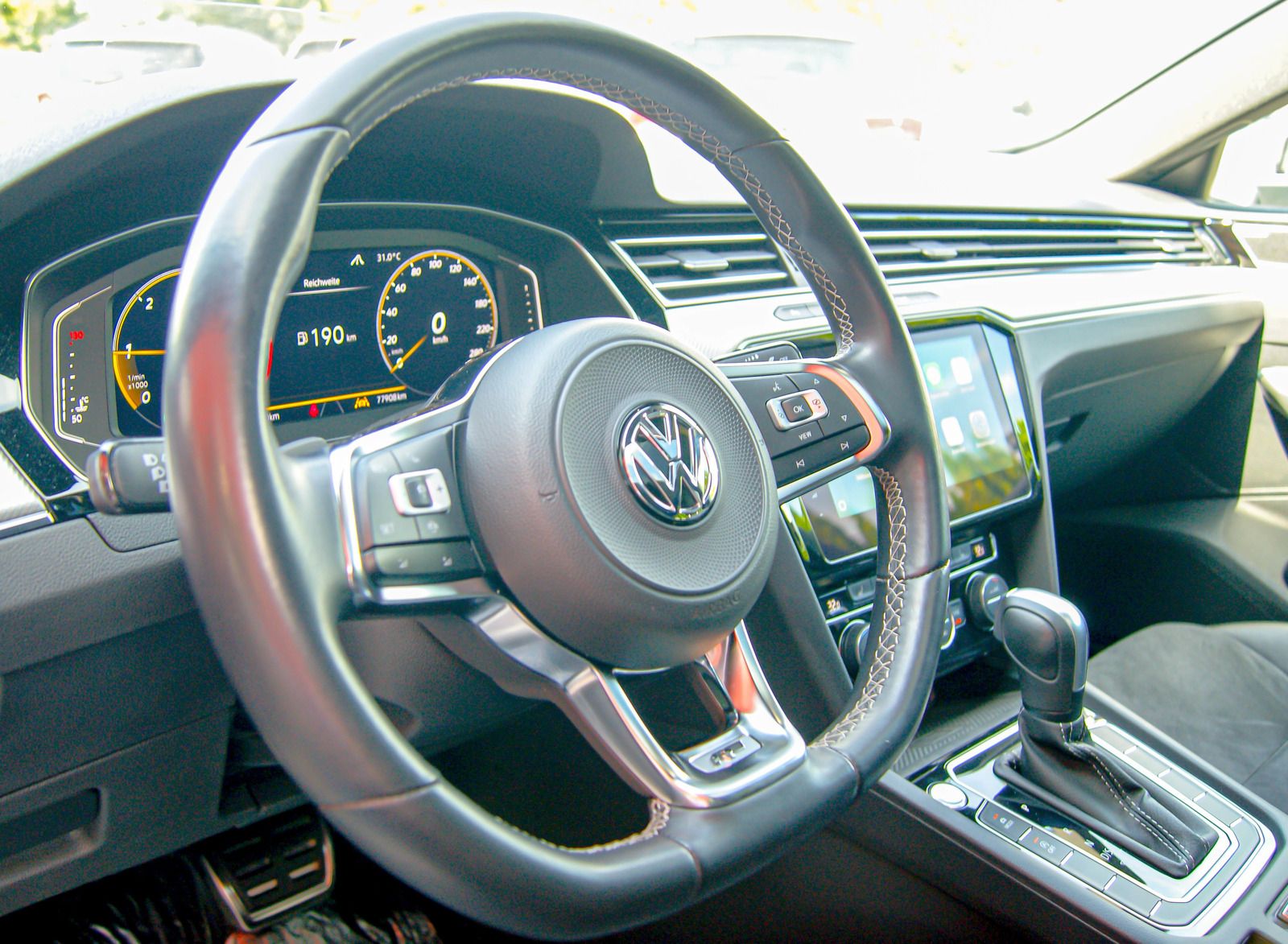 Fahrzeugabbildung Volkswagen Arteon R-Line 4Motion HEADUP PANORAMA STANDHEIZG