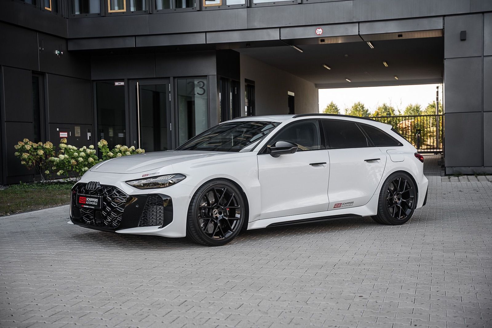 Fahrzeugabbildung Audi RS5 Avant KERAMIK|B&O|TECHPRO|HUD|SPORTPAKET|285