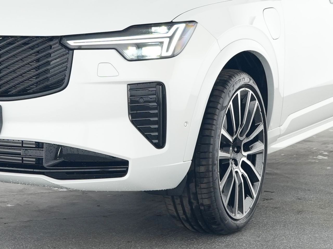 Fahrzeugabbildung Volvo XC90 T8 AWD Ultra Dark*STDHZG*360**LUFT*B&W*22"
