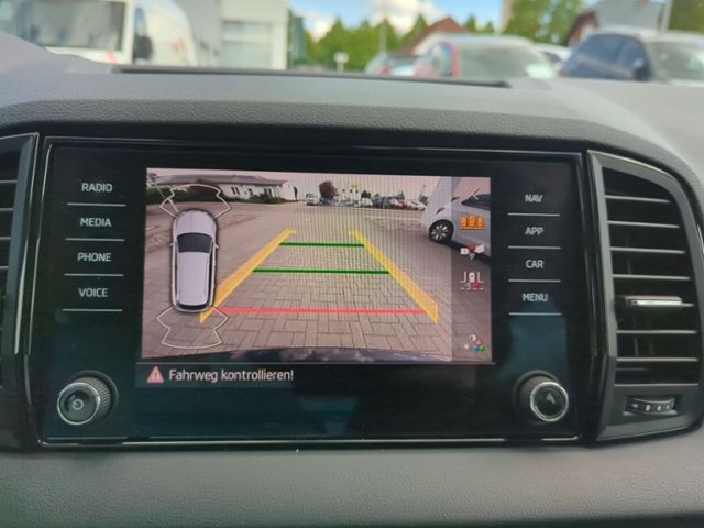Fahrzeugabbildung SKODA Karoq 1.5 TSI DSG Selection AHK-VORB. RFK MFL SH