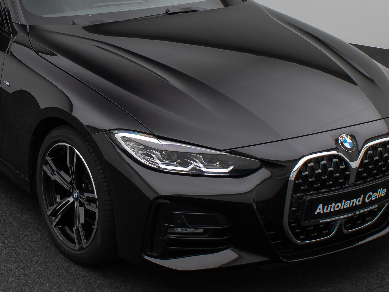 Fahrzeugabbildung BMW 420i Coupé M Sport Glasdach Kamera DAB H/K Komfo