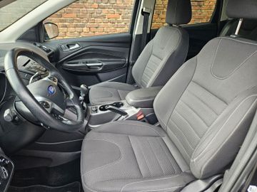 Ford Kuga - 10