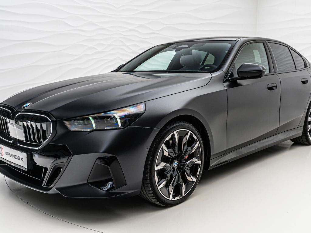 Image of BMW 540