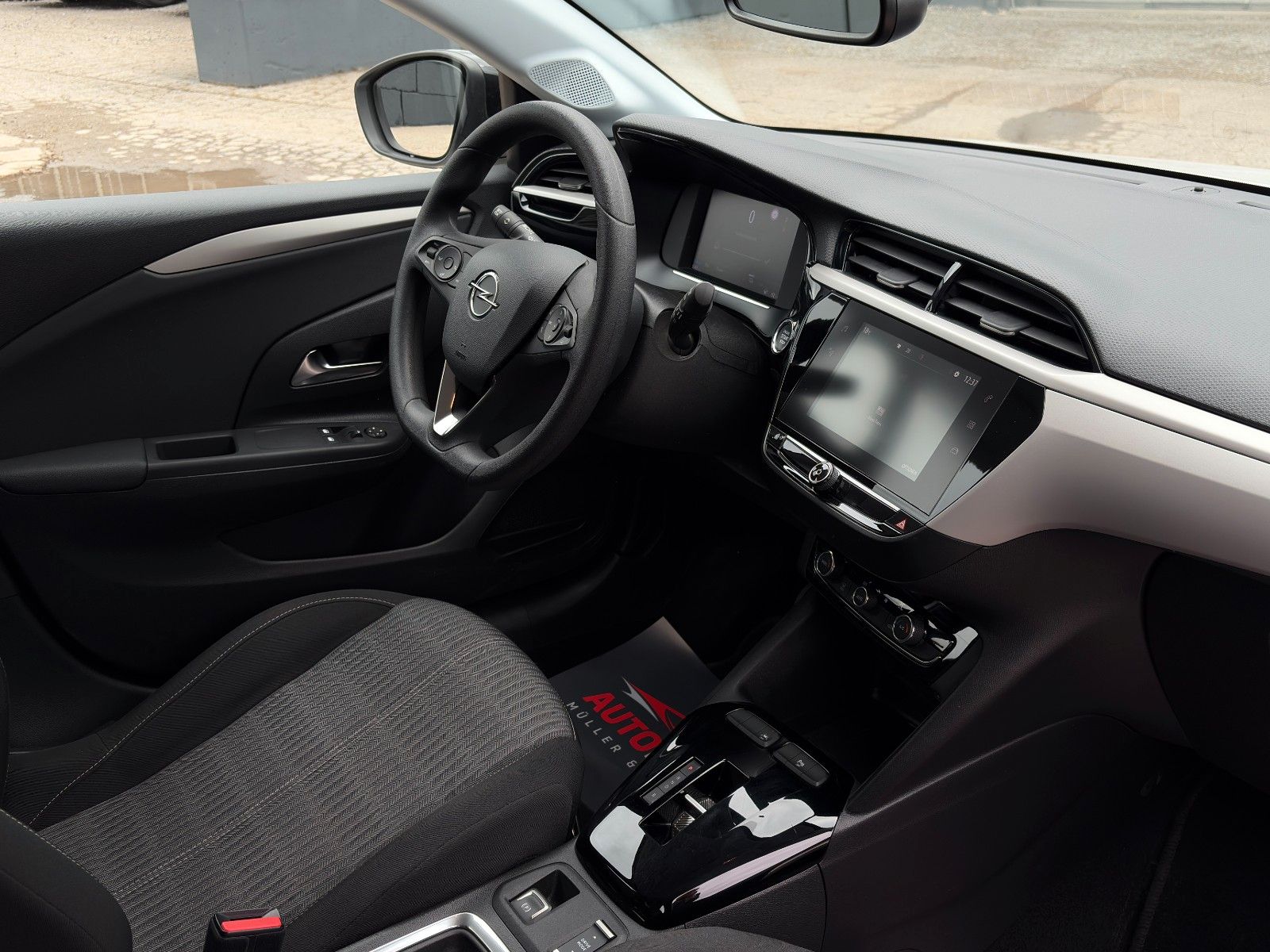 Fahrzeugabbildung Opel Corsa F e Edition 11KW Charger TEMP. PDC 50KWH