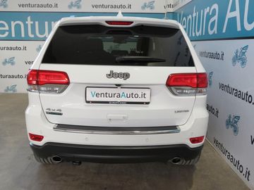 Jeep Grand Cherokee - 10