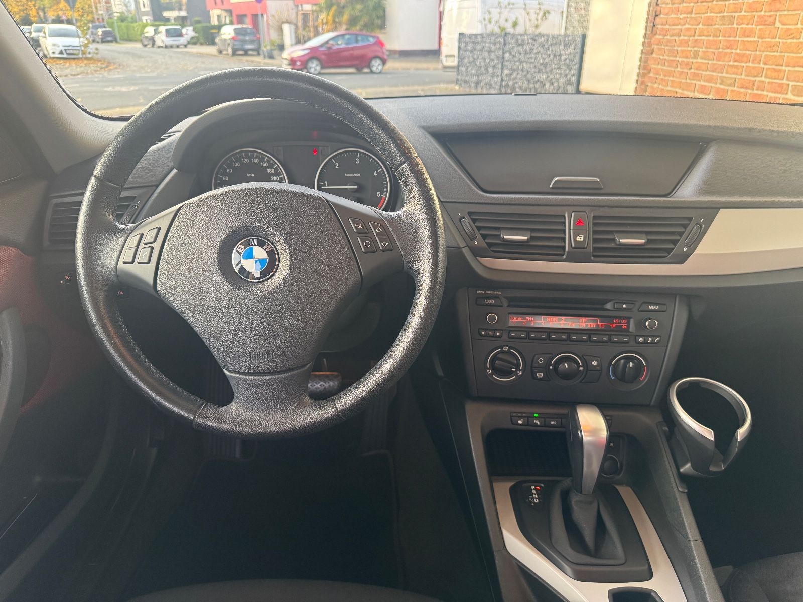 Fahrzeugabbildung BMW X1 20 d xDrive X-line Klima/PDC/Sitzheizung