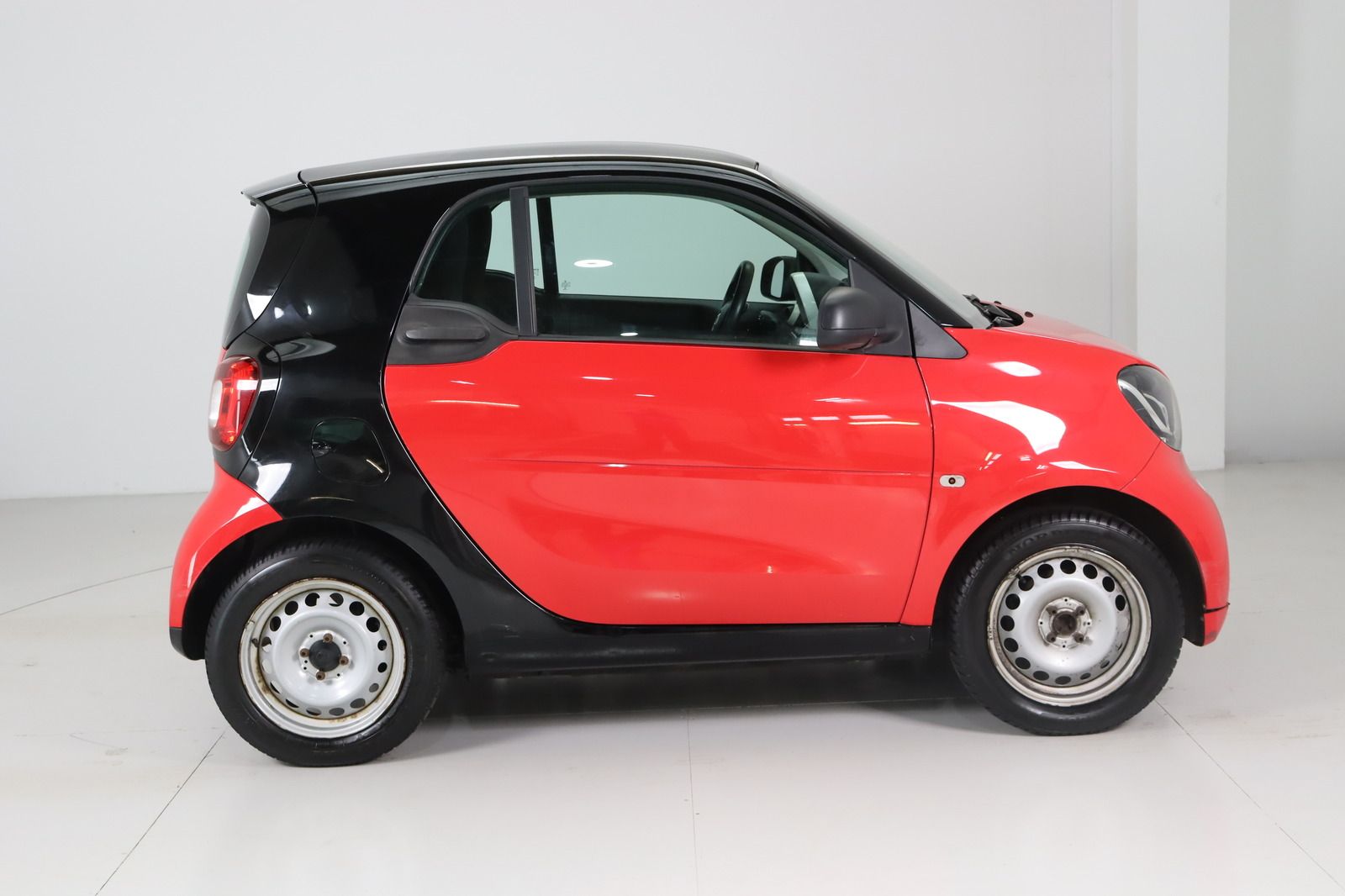 Fahrzeugabbildung Smart fortwo coupe * Tempomat