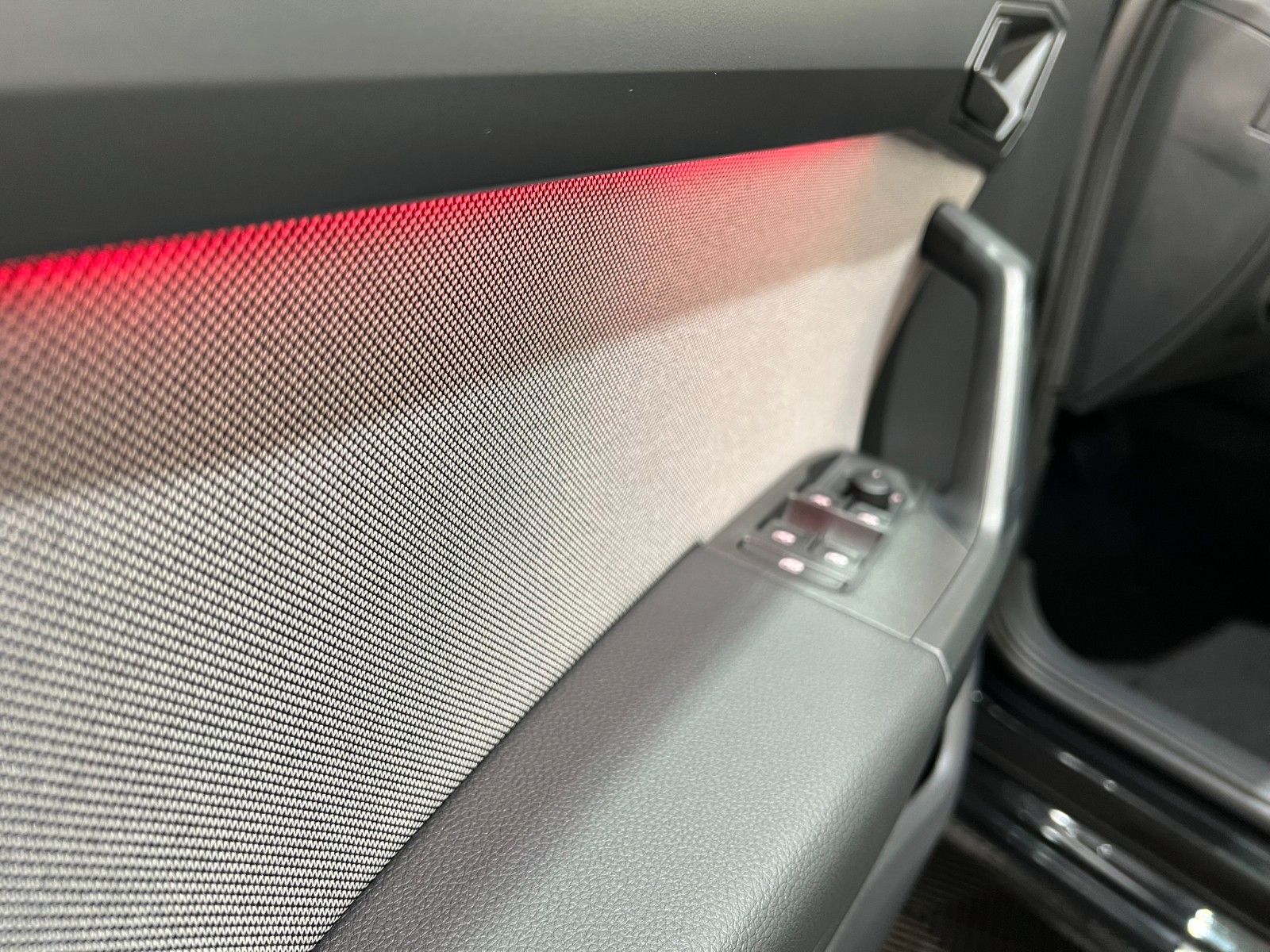 Fahrzeugabbildung SEAT Ibiza 1.0 TSI 85kW FR DSG 18"ALU