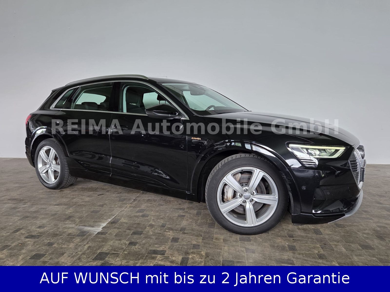 Fahrzeugabbildung Audi e-tron 50 quattro advanced, Pano, SOH 93,7%