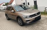 Volkswagen Tiguan Sound 1.4 TSI DSG Virtual ACC - mit Benzin-Antrieb: Beige