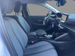 Foto Nummer 9: PEUGEOT 208