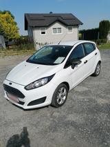 Ford Fiesta 1,25  60 Ps  5 Gang 2015 HU/AU... - Ford Fiesta: 60ps