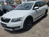 Skoda Octavia Combi Scout 4x4*DSG Automatik*Euro 6* - gebrauchte Skoda Octavia aus dem Jahr 2016