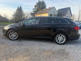 Toyota Avensis Touring Executive 2,2-l-D - Toyota Avensis Executive mit Diesel-Antrieb