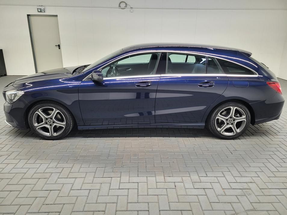 MERCEDES-BENZ CLA 220