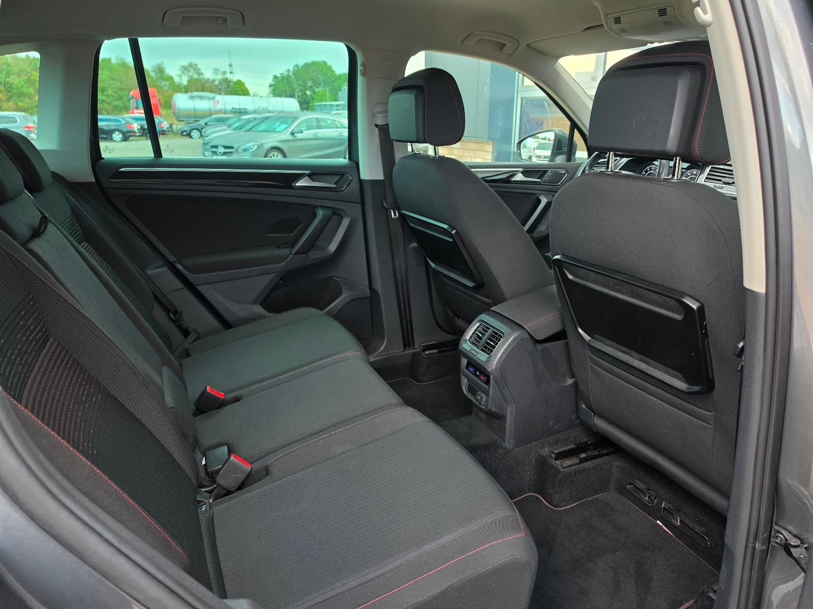 Volkswagen Tiguan Sound 1.4 TÜV Neu/Scheckh./1. Hand/AHK