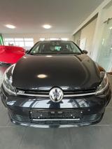Volkswagen Golf VII Lim. Comfortline R-Line Style Navi/PDC/ - Volkswagen Golf: Vi Style