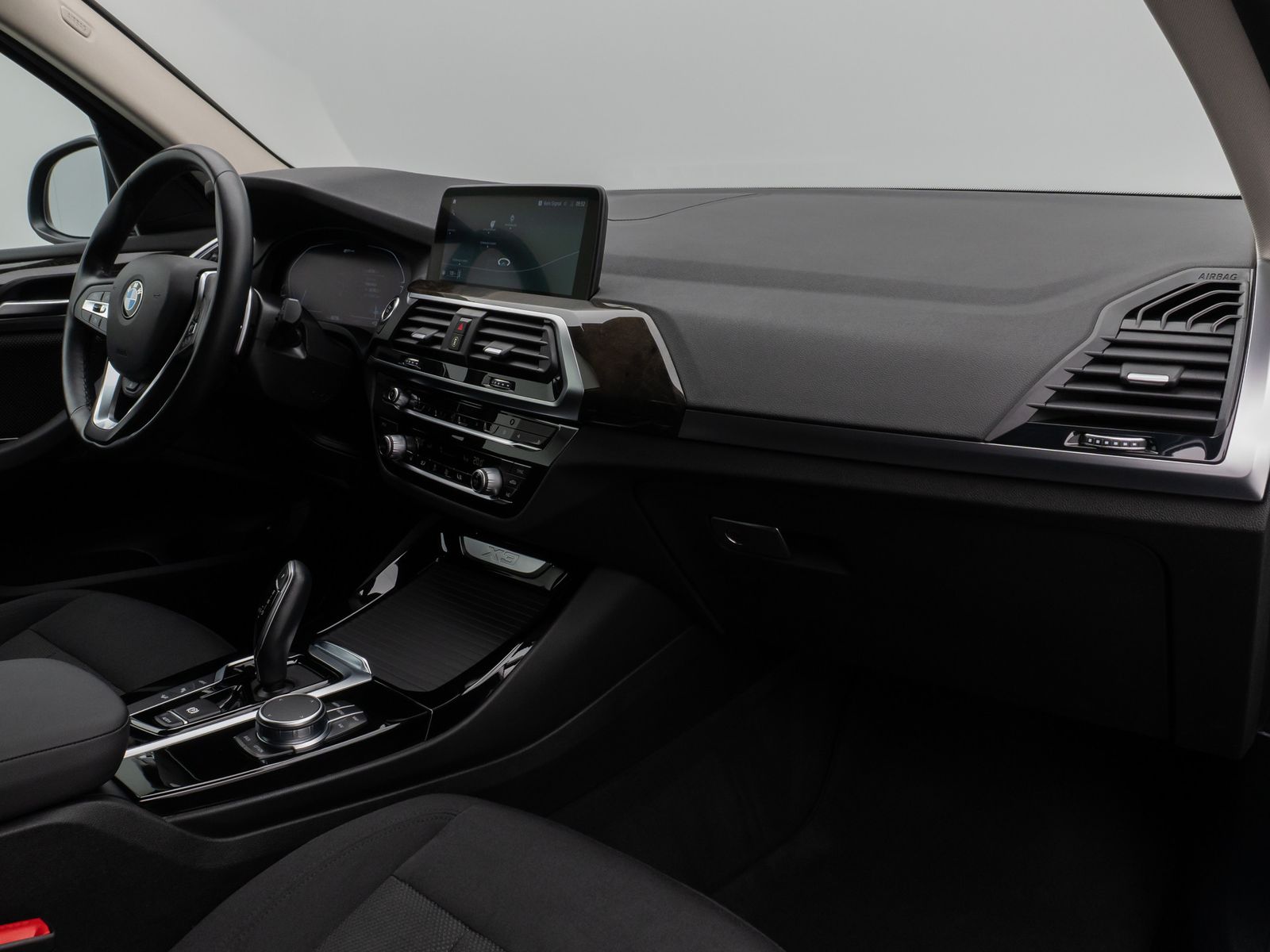 Fahrzeugabbildung BMW X3 xD30e Kamera DAB HiFi Lenkrhzg Komfort Alarm