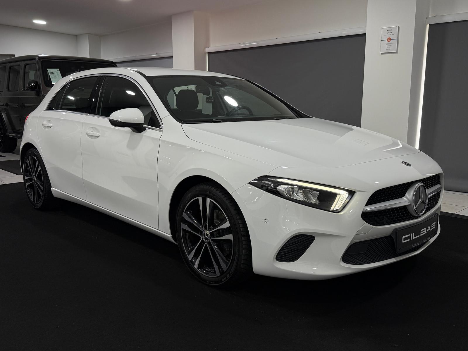 Mercedes-Benz A 180 7G Edition 19*WIDE*AMBIENTE*LED*LEDER*KAM*