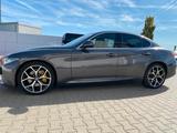 Alfa Romeo Giulia Super|LED|R-KAM|NAVI - graue Alfa Romeo Giulia