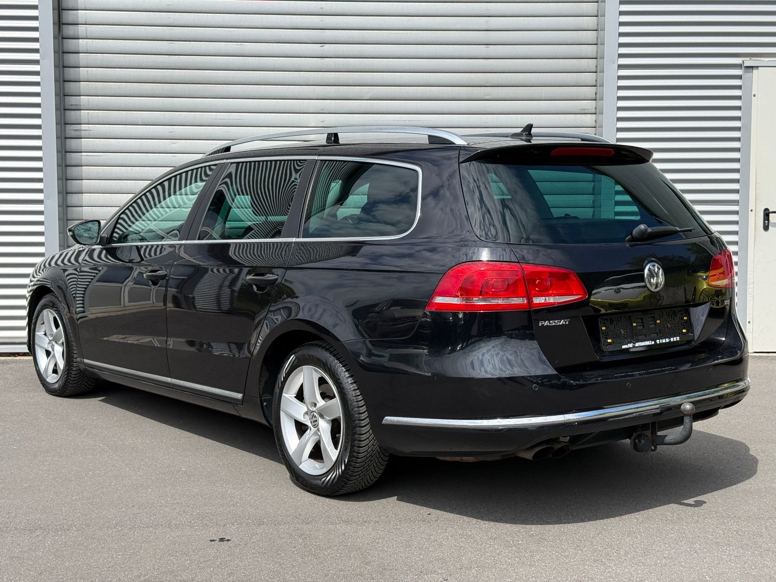 Fahrzeugabbildung Volkswagen Passat Variant Comfortline 1.8 TSI AHK GRA Navi
