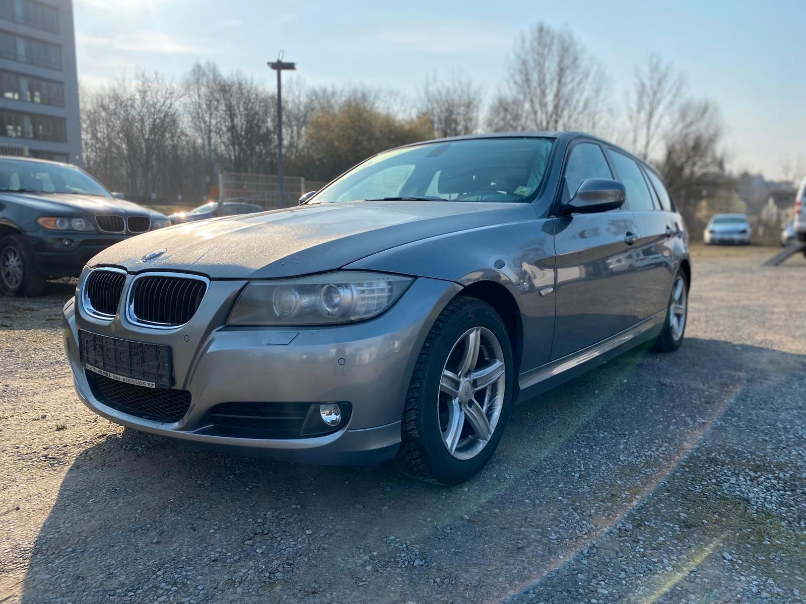 BMW 318 3 Touring 318i Leder Panorama 6-Gang Navi