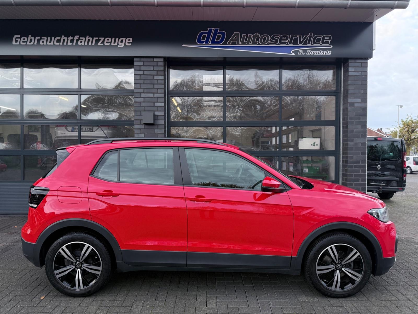 Volkswagen T-Cross SHZ AHK Navigation