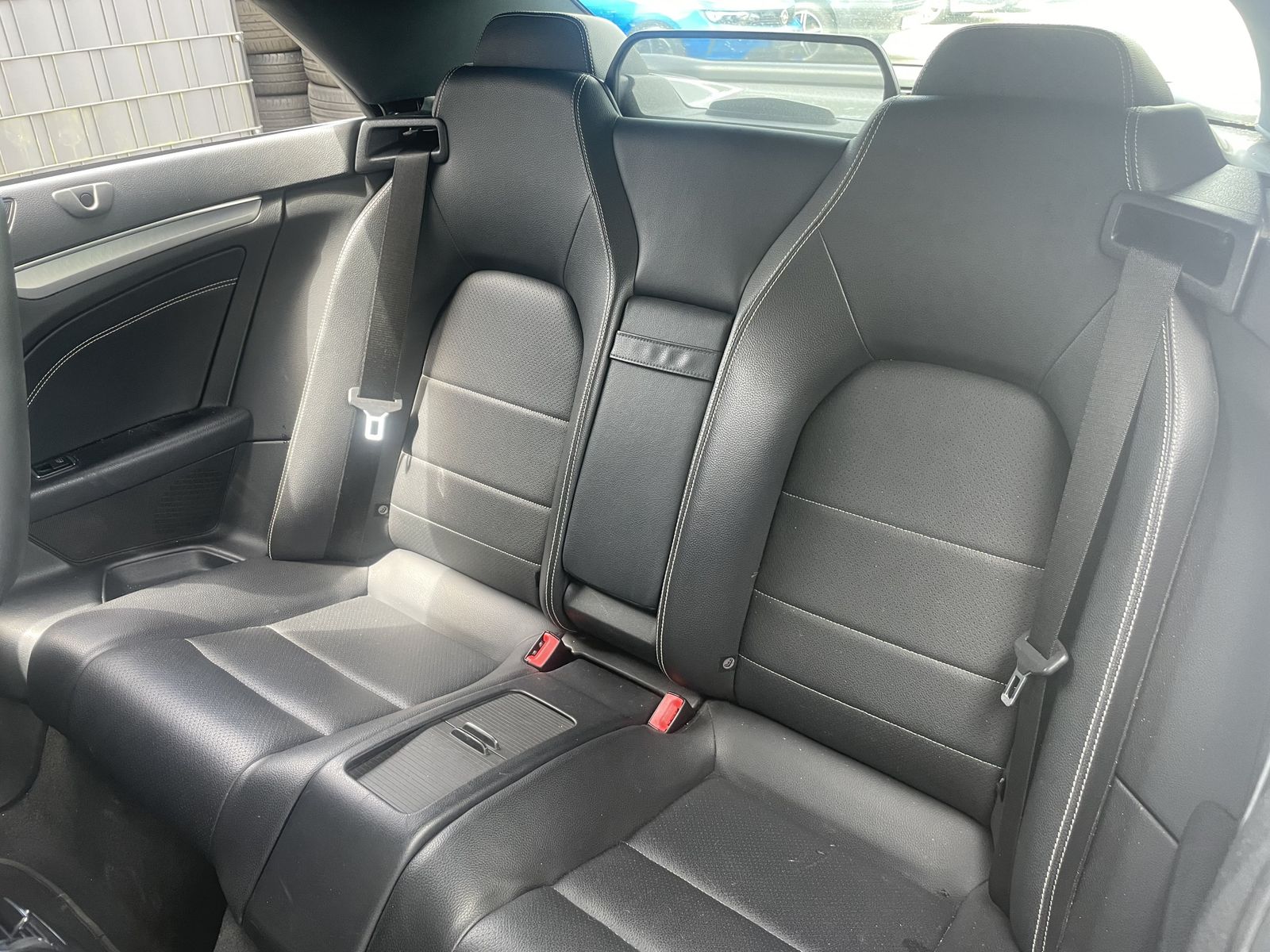 Fahrzeugabbildung Mercedes-Benz E 250 CDI Cabrio AMG-Line NAV+LED+SHZ+PP+18ZOLL