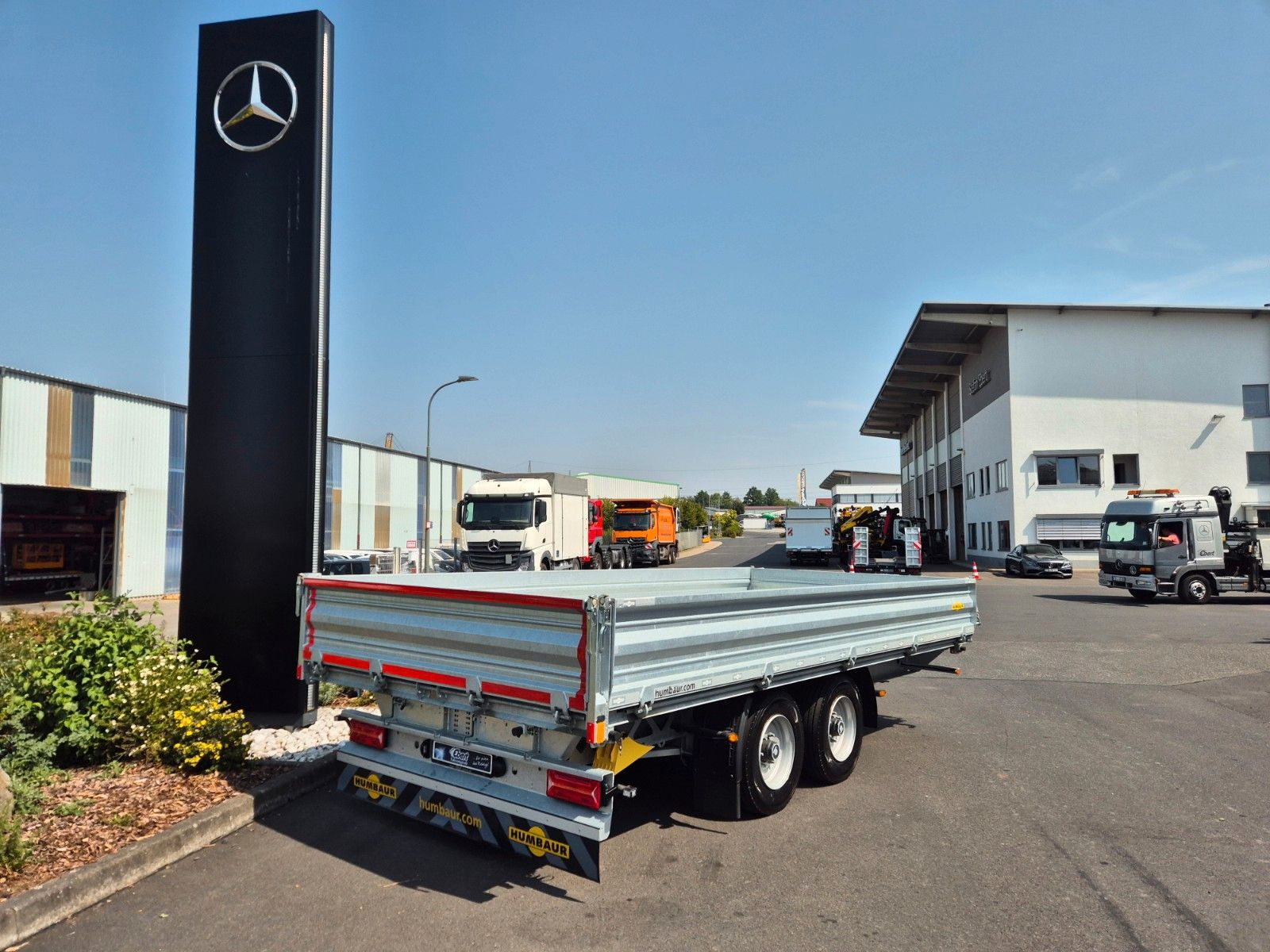Fahrzeugabbildung Humbaur HTK 115524 Dreiseitenkipper vollverzinkt