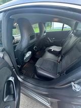 Mercedes-Benz CLA 220 AMG Line - Mercedes-Benz CLA 220: Coupe