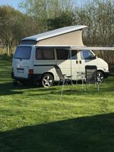 Volkswagen T4 California Couch  - Volkswagen T4 California mit Benzin-Antrieb