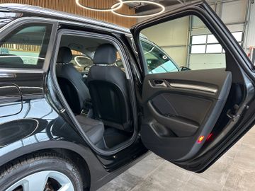 MYAUTOCENTER – Gebraucht- und Jahreswagen mit Werkstattservice in Pfaffenhofen Audi A3 Sportback ambition *Spurhalte*Totwinkel*Xenon