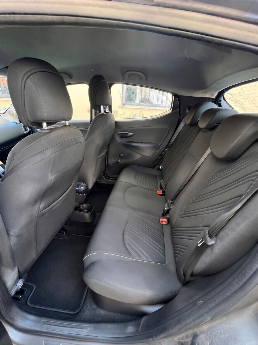 Lancia Ypsilon 1.0 Hybrid Gold - 2022.