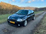 Renault Clio Sport 2.0 16V Sport - Renault Clio aus 2001: Sport