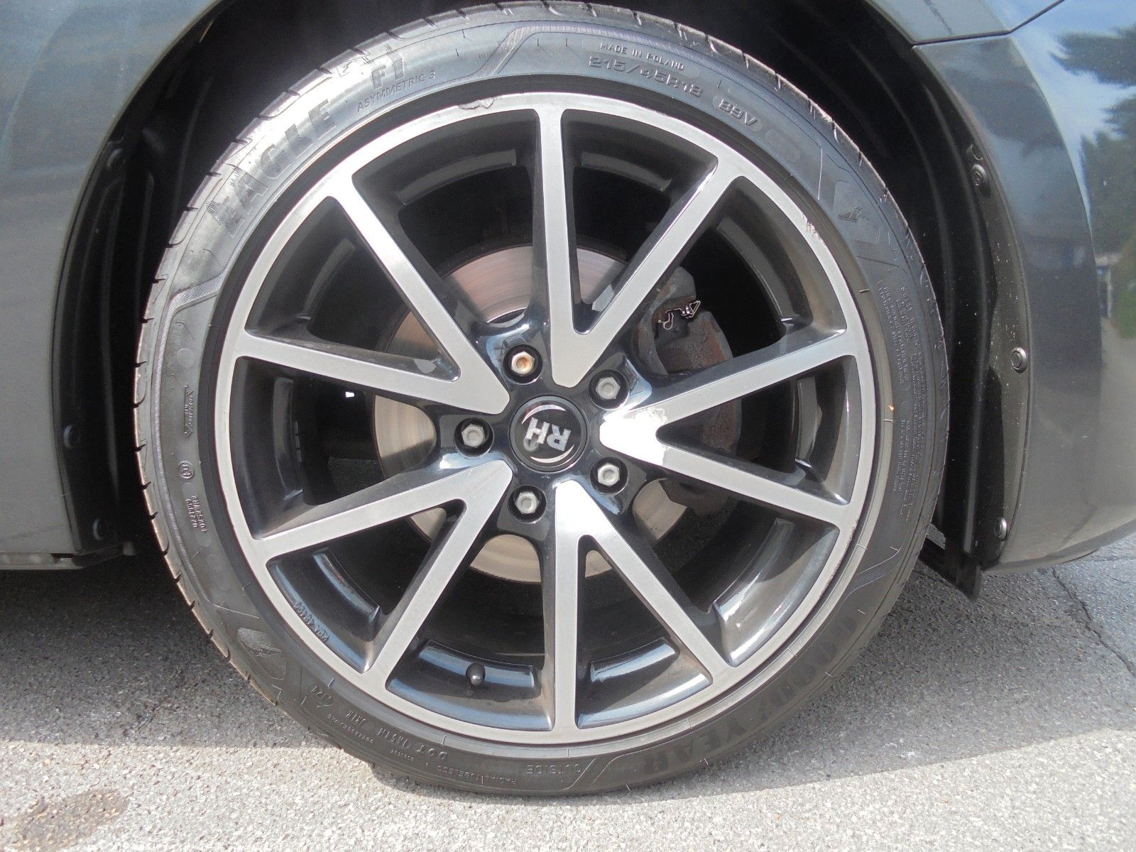 Fahrzeugabbildung Mazda 3 Lim. Center-Line/Klimaaut./Navi/Tüv Neu/1.Hand