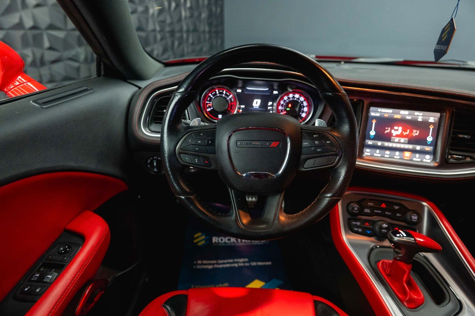 Fahrzeugabbildung Dodge Challenger 6.4 V8 SRT 392 R/T SCATPACK RED DEVIL