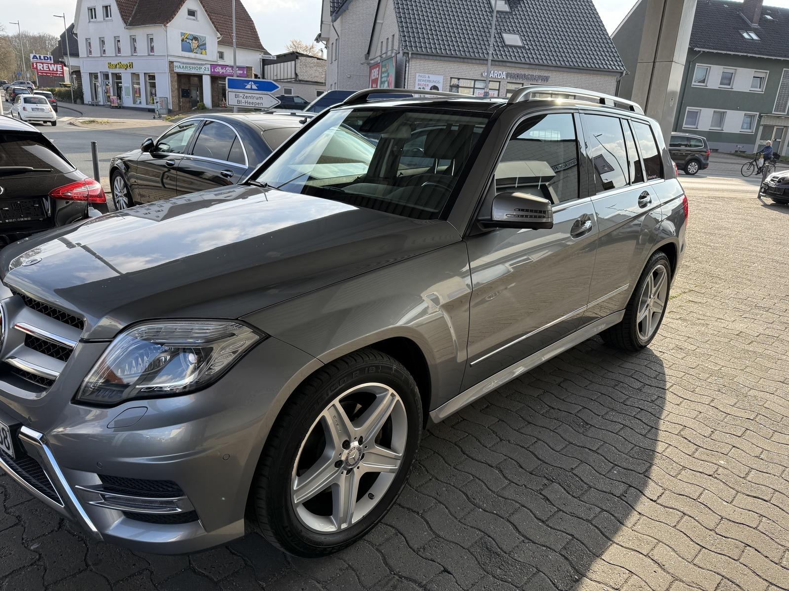 Mercedes-Benz GLK 250 AMG-LINE Panorama 360er Memory Distronic