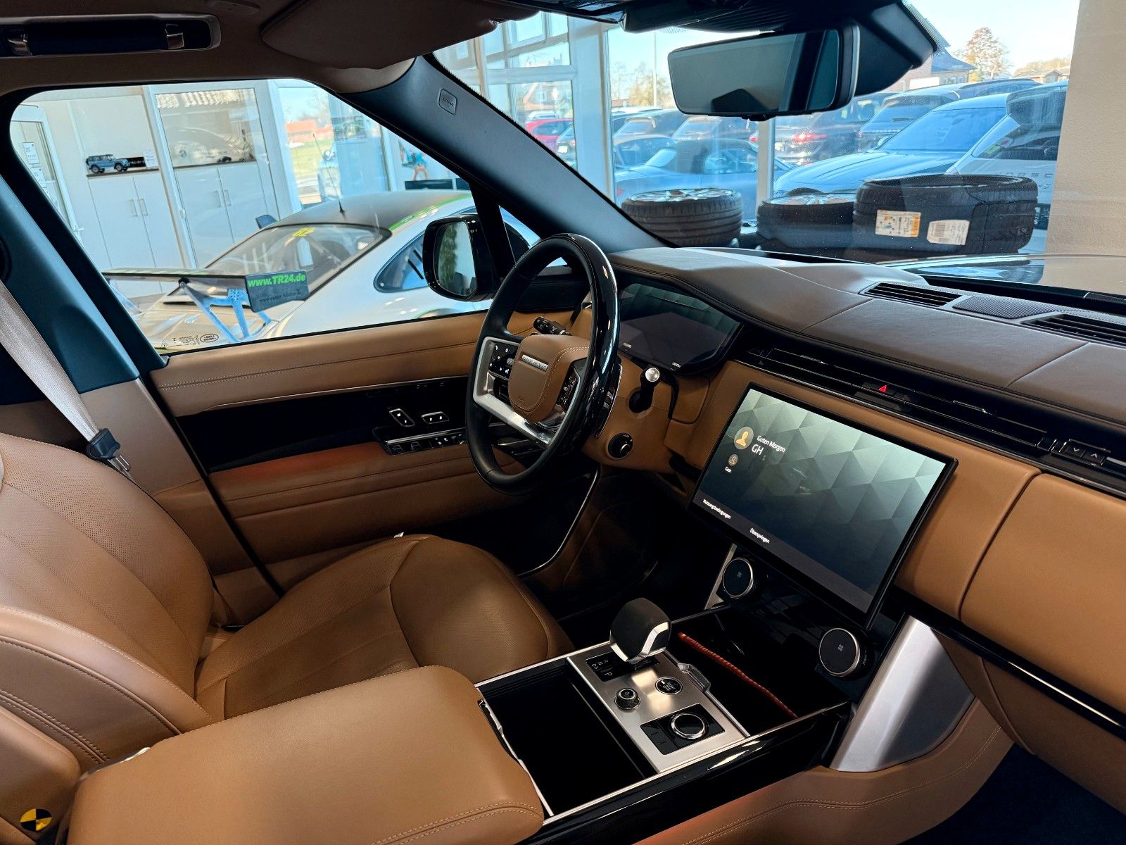 Fahrzeugabbildung Land Rover Range Rover LWB P530 Autobiography 7-Sitzer/23"