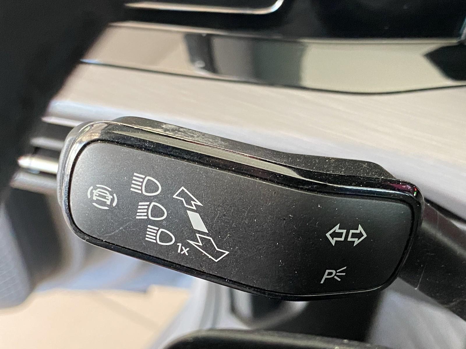 Volkswagen Golf VIII 2.0 TSI Style +DSG+LED+ACC+NAVI+KLIMA+, миниатюра 29