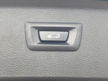 BMW 216 d Active Tourer 216 d Automatik*NAVI*LED*PDC