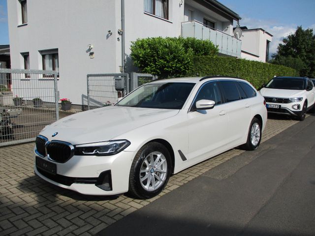 BMW 530 d xDrive Touring Mild-Hybrid