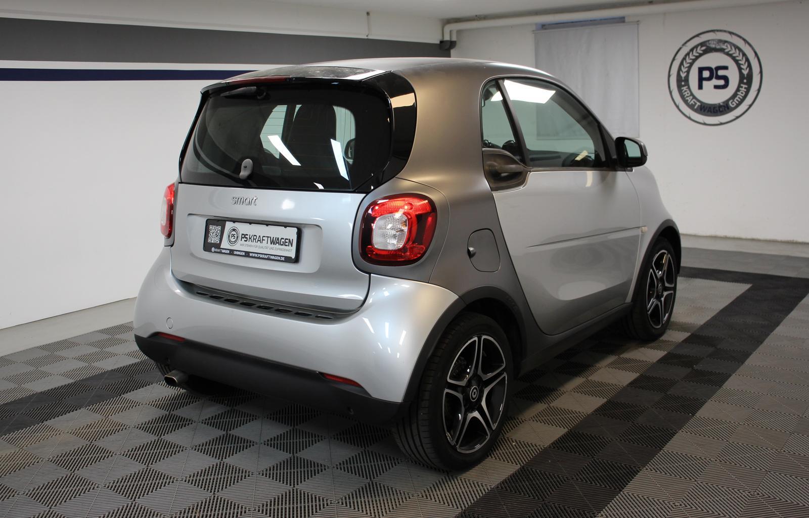 Smart Fortwo Prime 90PS Aut. NAVI KLIMA TEMP BT LEDER