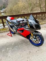 Aprilia RSV 1000rr - APRILIA RSV1000R