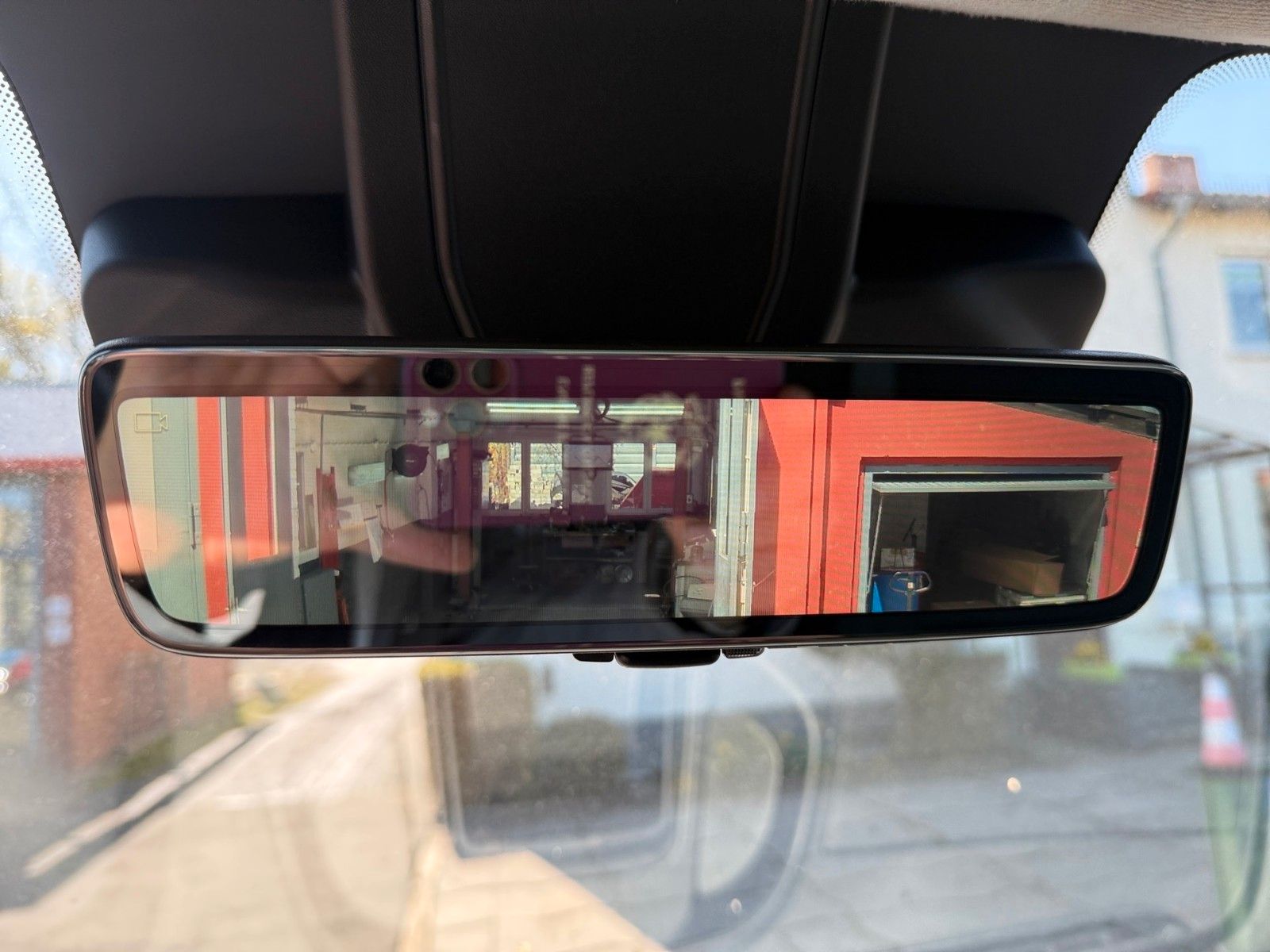 Fahrzeugabbildung Citroën Jumper Kasten 35 L2H2 BlueHDi 140 Automatik