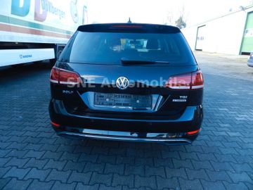 Volkswagen Golf - 8