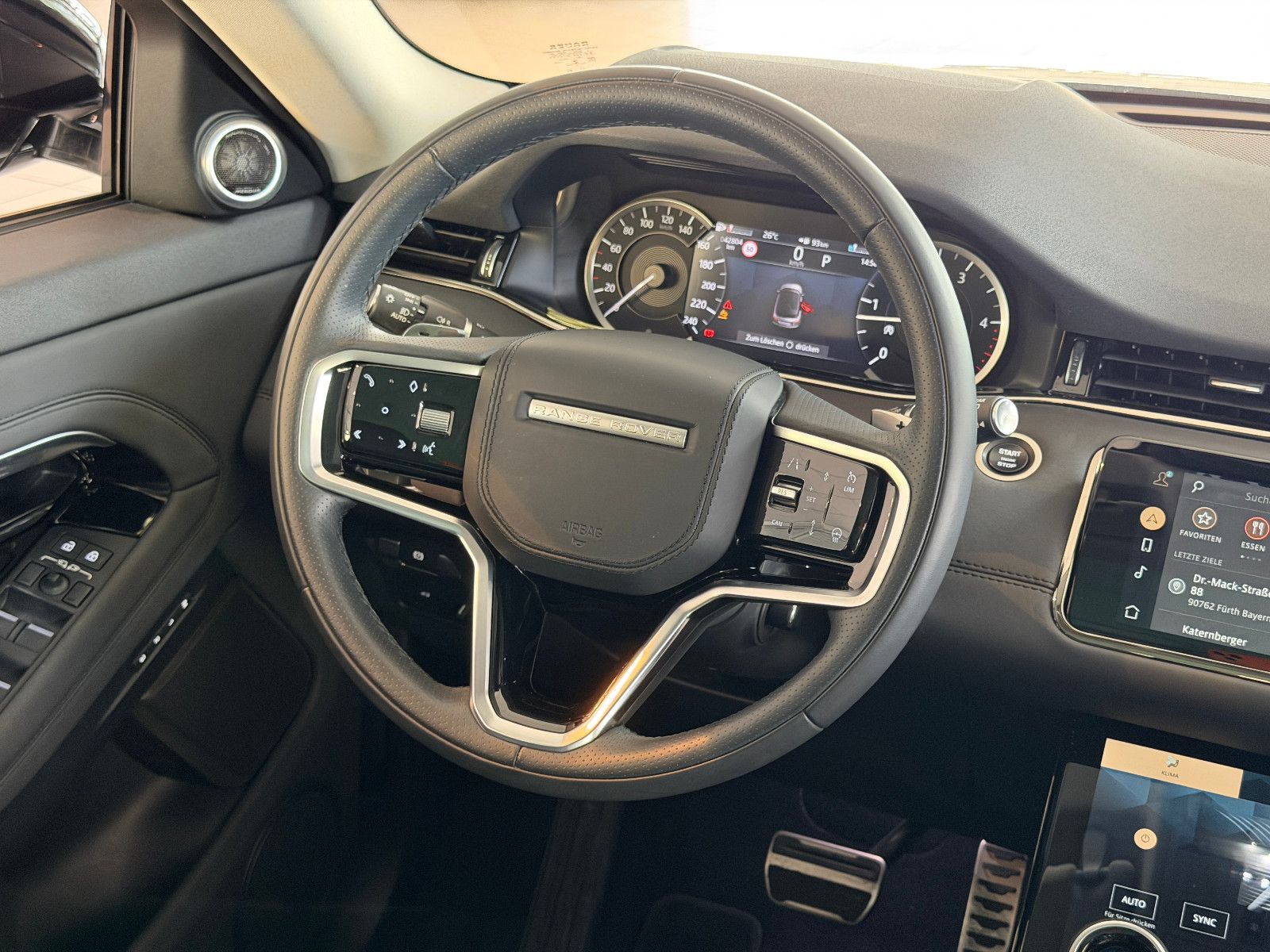 Fahrzeugabbildung Land Rover Evoque R-Dynamic SE/PANORAMA/MERIDIAN/KAMERA