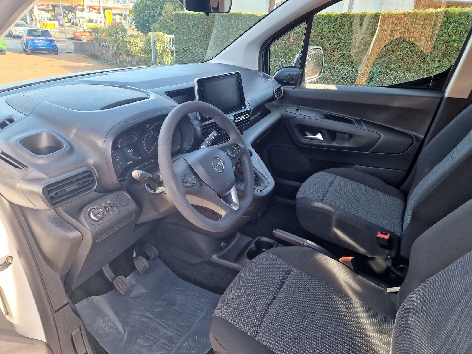 Fahrzeugabbildung Opel Combo E Cargo, Klima, Tempomat